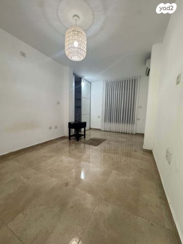 דירה, אריה בן אליעזר, אשדוד