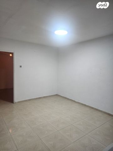 דירה, אלי כהן, לוד