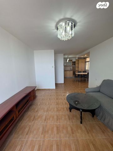 דירה, העלייה 4, דרומית, נצרת עילית / נוף הגליל