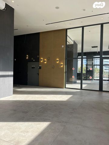 דירה, אמנון ליפקין שחק 8, נוף הטיילת, נתניה