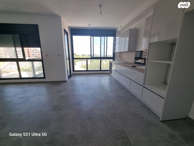 דירה, הפרטיזנים, נווה עמל, הרצליה