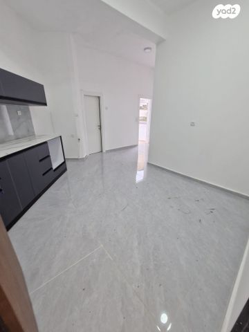 דירה, הלל 8, מרכז העיר, קרית אתא