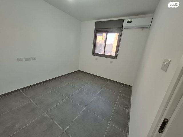 דירה, רב חלקיה בר טובי, נתיבות ישראל / רמת בית שמש ד-4, בית שמש