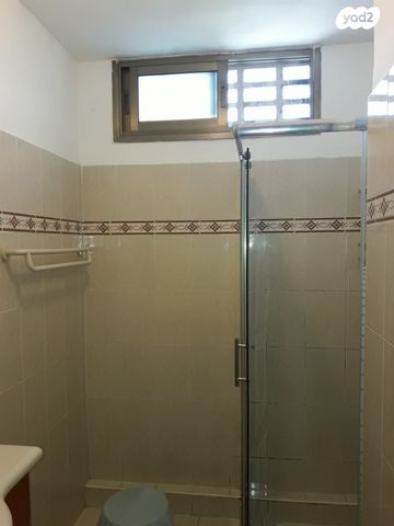 דירה, הלוחמים, גרין ועם, חולון