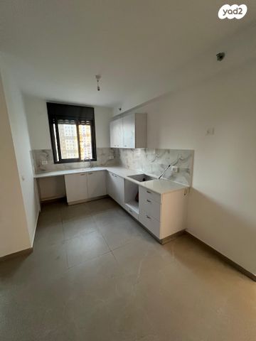 דירה, עיר היין, אשקלון