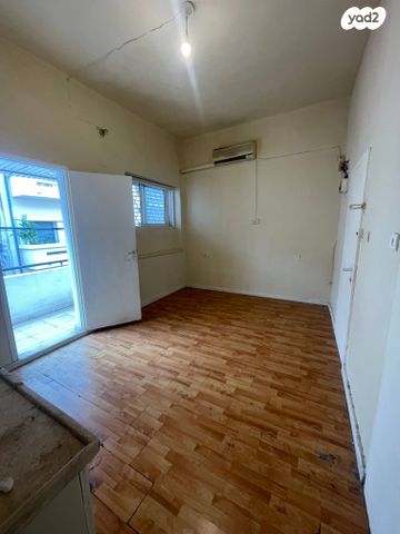 דירה, נחלת בנימין, פלורנטין, תל אביב יפו