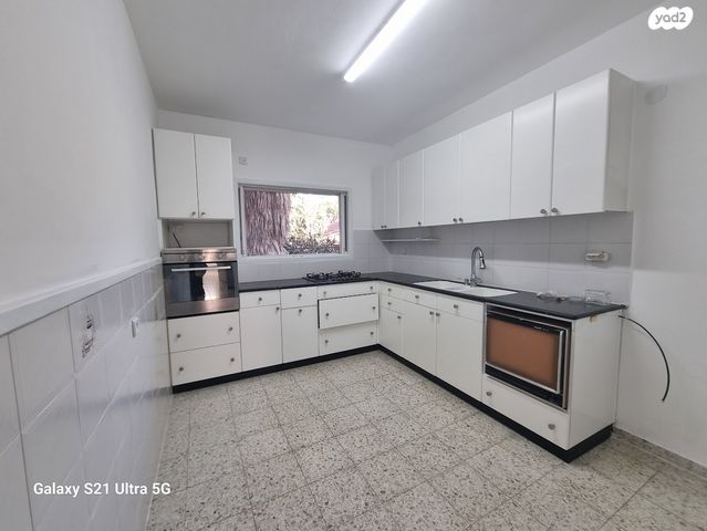 דירה, הרצליה הצעירה, הרצליה