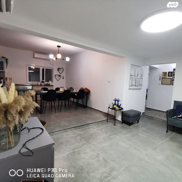 דירה, כפר סבא