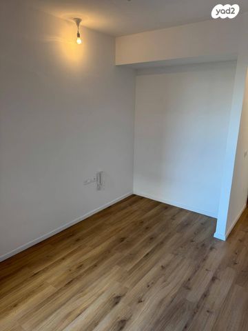 דירה, הצנחנים, נווה שרת, תל אביב יפו