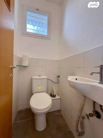 דירת גן, זאב שוהם, נעמ"ת, חיפה