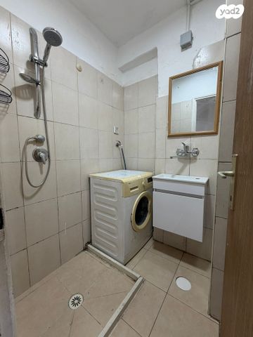 דירה, לוחמי הגטאות 1, צור שלום, קרית ביאליק