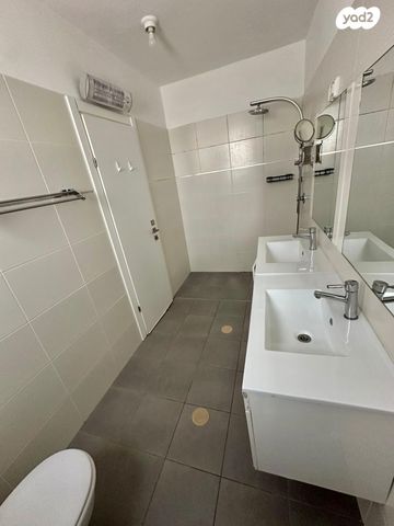 גג/ פנטהאוז, הרב טנא 5, באר שבע