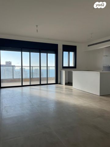 אמנון ליפקין שחק 8