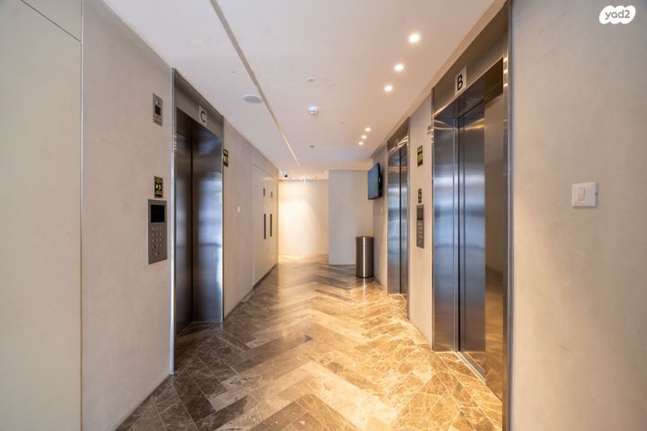 דירה, רועי קליין, קרית קריניצי, רמת גן