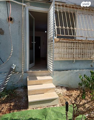 דירה, יציאת אירופה תש"ז, קרית שפרינצק, חיפה