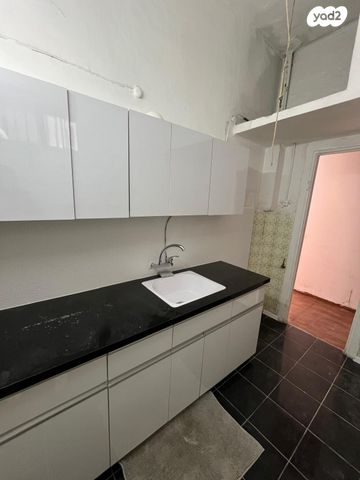 דירה, הכובשים 9, כרם התימנים, תל אביב יפו