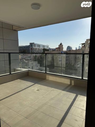 דירה, הצנחנים, נווה שרת, תל אביב יפו