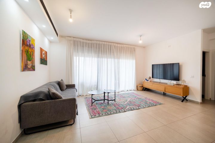 דירה, רועי קליין, קרית קריניצי, רמת גן