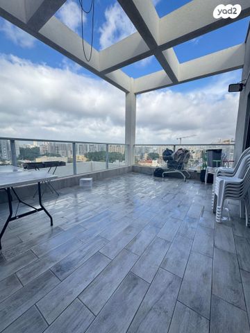 אברהם שפירא 