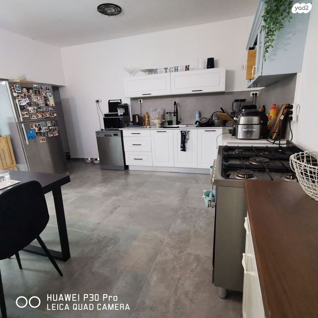 דירת גן, כפר סבא