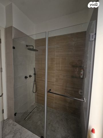 דירה, צפרירים, חברת חשמל, גבעתיים