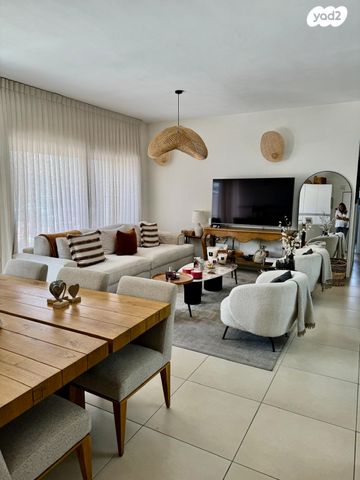 גג/ פנטהאוז, אחד העם, לסטר/רבוצקי, רעננה