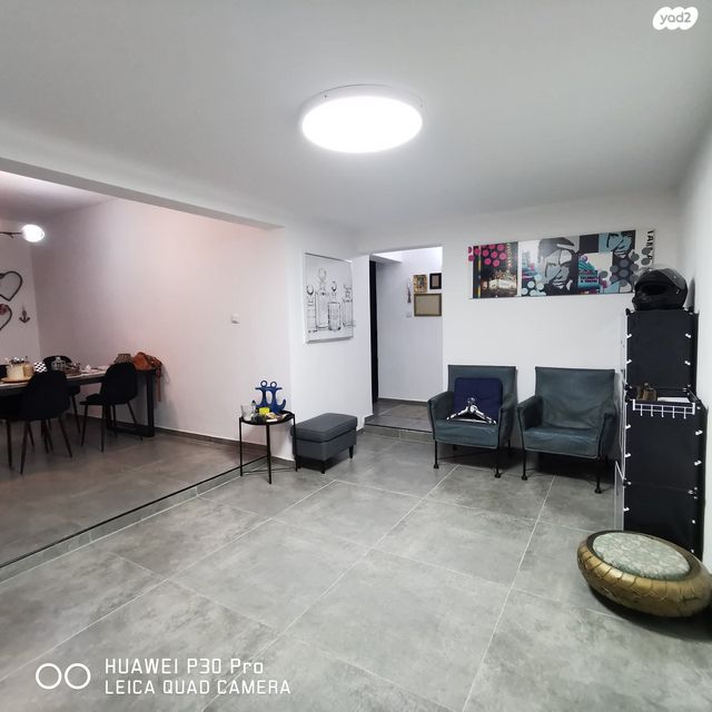 דירת גן, כפר סבא