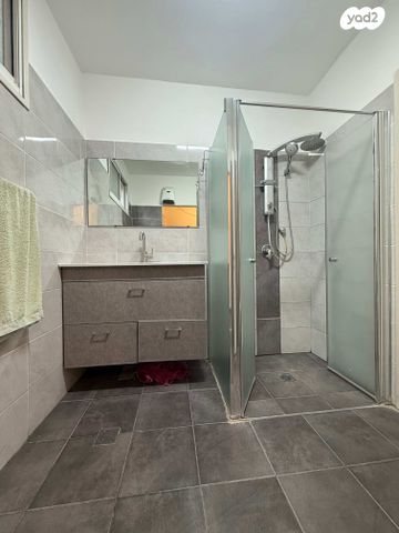 דירת גן, מירון, שגיא, כרמיאל