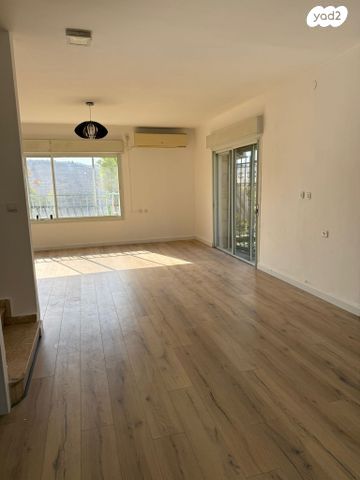 דו משפחתי, עופרה, קרית יערים, גבעת זאב