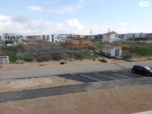 דירה, בת חפר