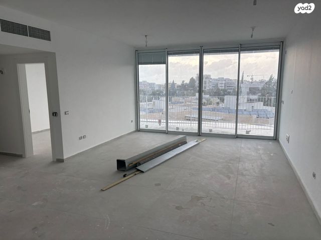 גג/ פנטהאוז, בן יהודה 30, הרצליה הצעירה, הרצליה