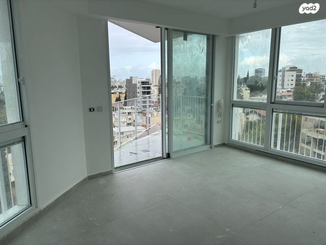 גג/ פנטהאוז, בן יהודה 30, הרצליה הצעירה, הרצליה