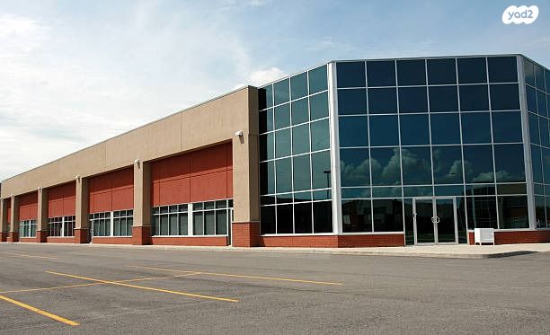 חנויות/ שטח מסחרי