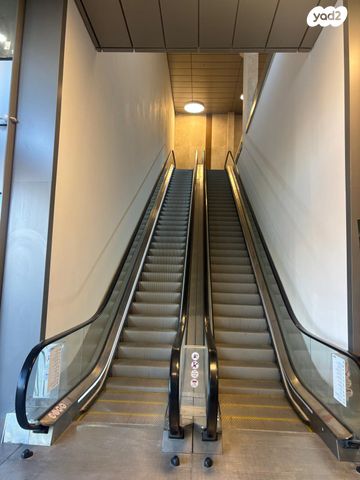 משרדים, מודיעין מכבים רעות