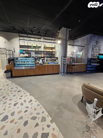 חנויות/ שטח מסחרי, שדרות הפלי"ם 2, קרית הממשלה ע"ש רבין, חיפה