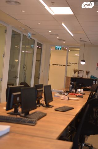 משרדים, פתח תקווה