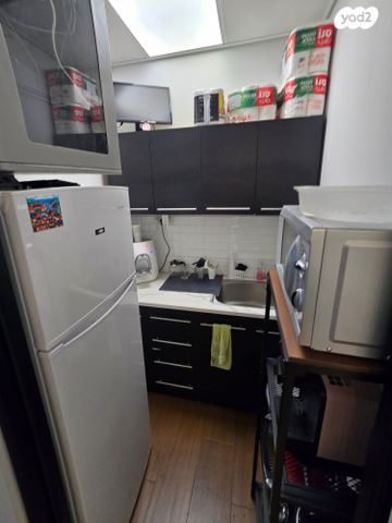 חנויות/ שטח מסחרי, שדרות ההסתדרות 25, צומת הקריות, חוף שמן, חיפה