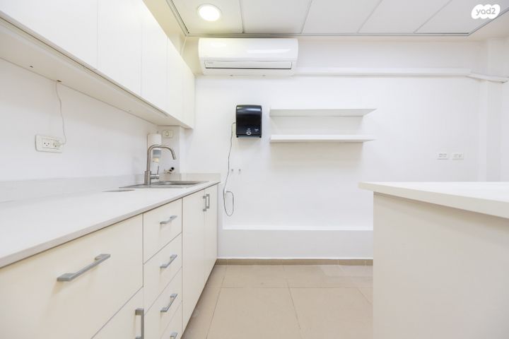 משרדים, דרך זאב ז'בוטינסקי, פארקטק פתח תקווה / אזור תעשייה קרית אריה, פתח תקווה