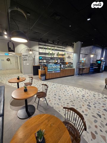 חנויות/ שטח מסחרי, שדרות הפלי"ם 2, קרית הממשלה ע"ש רבין, חיפה