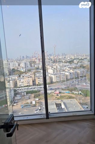 משרדים, הרב ניסנבאום 37, בת ים