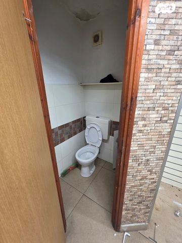 חנויות/ שטח מסחרי, כפר גלעדי 9, פלורנטין, תל אביב יפו