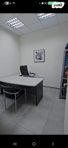 משרדים, דרך יפו, שער פלמר, תחנת רכבת השמונה, חיפה