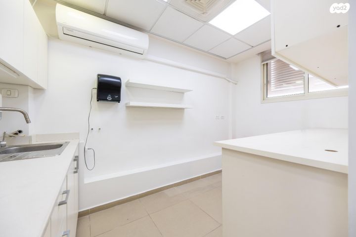 משרדים, דרך זאב ז'בוטינסקי, פארקטק פתח תקווה / אזור תעשייה קרית אריה, פתח תקווה