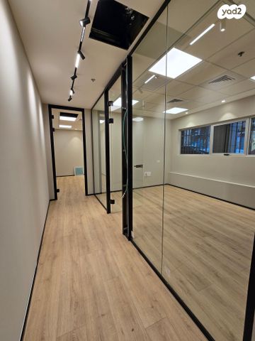 משרדים, שדרות הפלי"ם 2, קרית הממשלה ע"ש רבין, חיפה