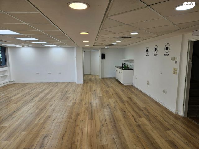 משרדים, גלגלי הפלדה, אזור תעשיה, הרצליה