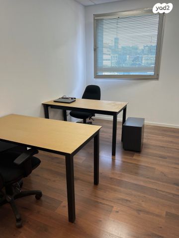 משרדים, גלגלי הפלדה, אזור תעשיה, הרצליה