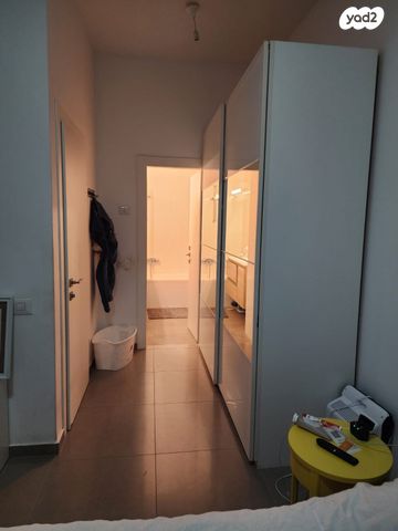 בניין משרדים, גני שרונה, קרית הממשלה, תל אביב יפו