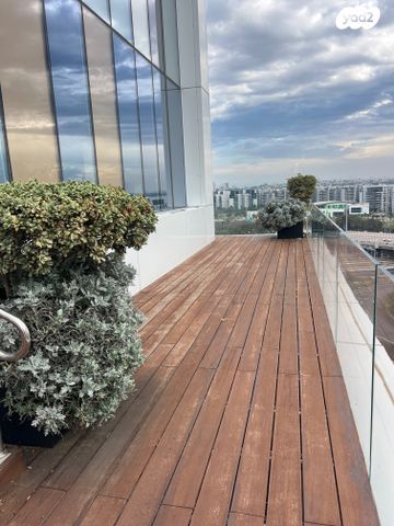 משרדים, אריק איינשטיין, הרצליה ב', הרצליה