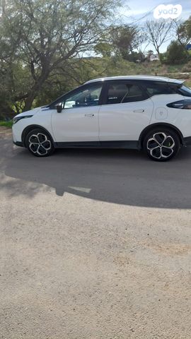 ג׳ילי Geometry C