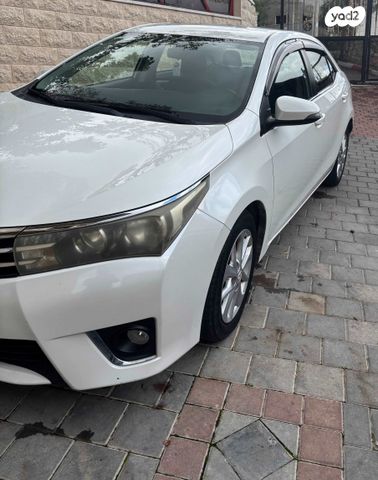 טויוטה קורולה